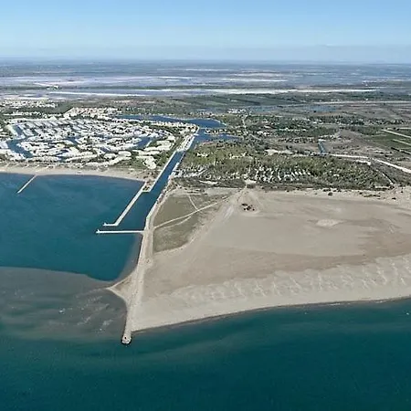 Esquinade 2, Lumineux Au Boucanet - 100m Et Marché ! Apartamento